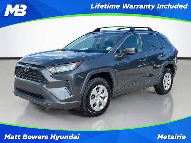 2019 Toyota RAV4 LE FWD photo