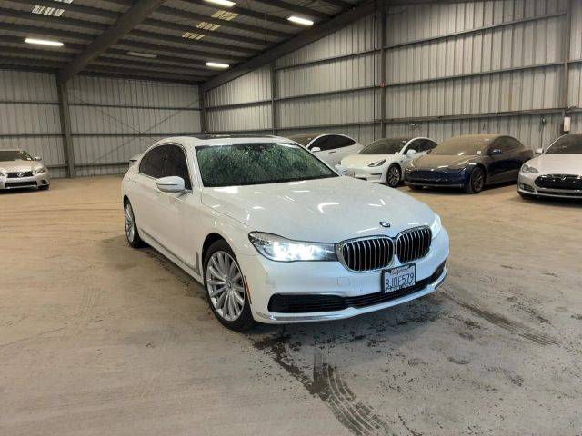 2019 BMW 7 Series 740i RWD photo