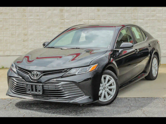 2018 Toyota Camry LE FWD photo