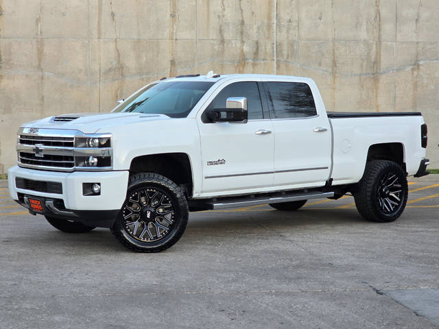 2018 Chevrolet Silverado 2500HD High Country 4WD photo