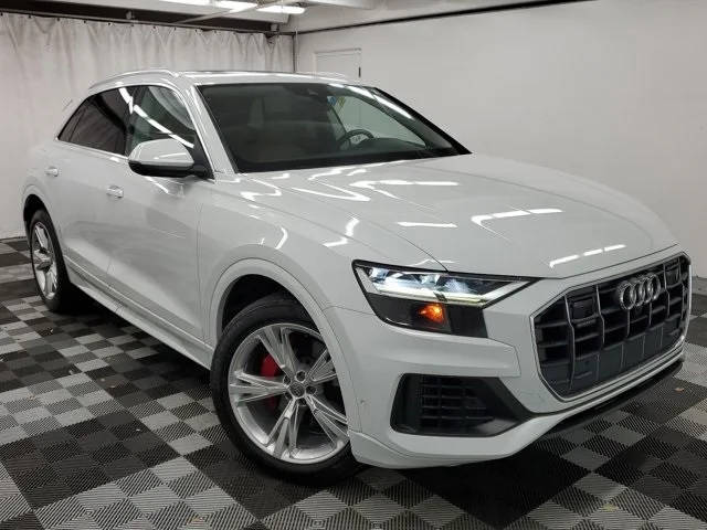 2019 Audi Q8 Premium Plus AWD photo