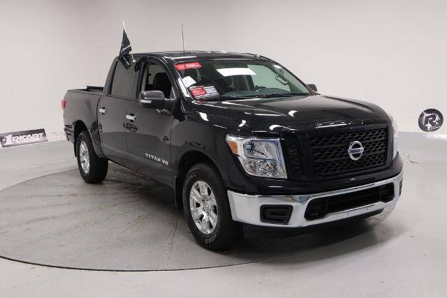 2019 Nissan Titan SV 4WD photo