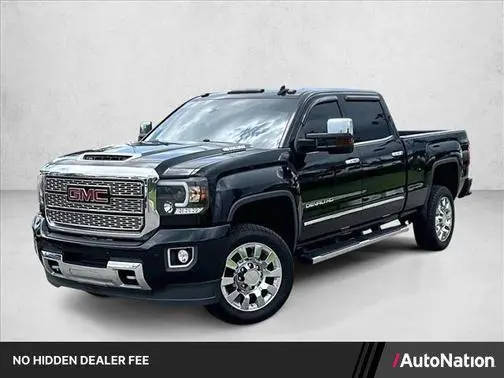 2019 GMC Sierra 2500HD Denali 4WD photo