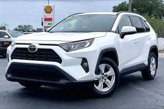 2019 Toyota RAV4 XLE FWD photo