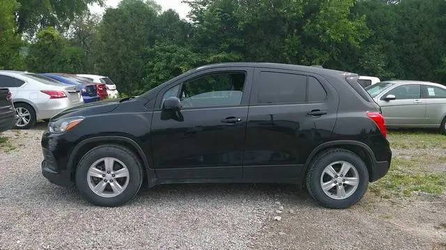 2019 Chevrolet Trax LS FWD photo