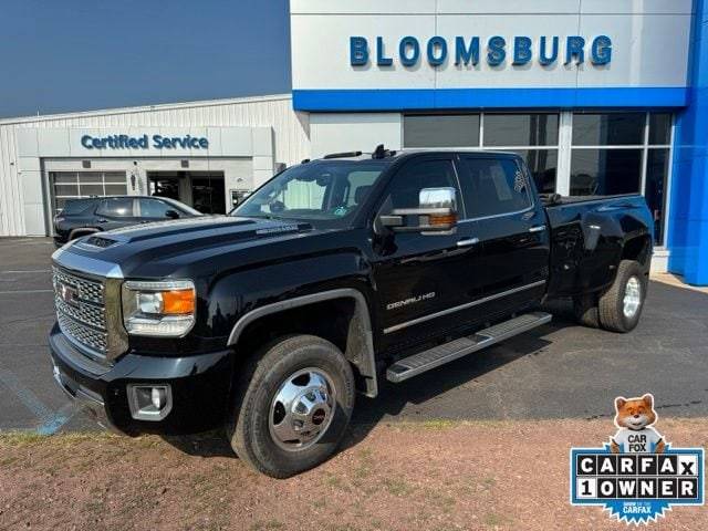 2019 GMC Sierra 3500HD Denali 4WD photo