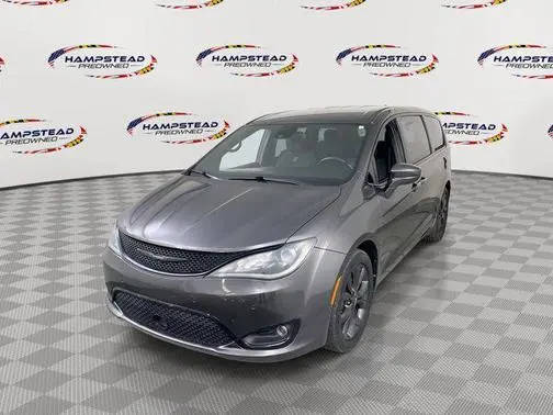 2019 Chrysler Pacifica Minivan Touring Plus FWD photo