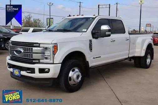 2019 Ford F-350 Super Duty Platinum 4WD photo