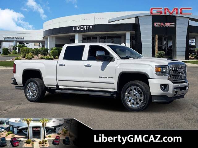 2019 GMC Sierra 2500HD Denali 4WD photo