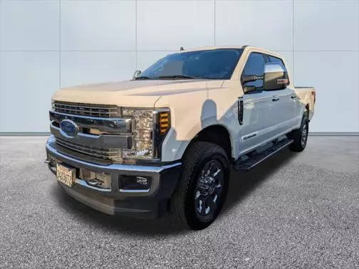 2019 Ford F-350 Super Duty LARIAT 4WD photo