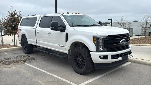 2019 Ford F-350 Super Duty LARIAT 4WD photo