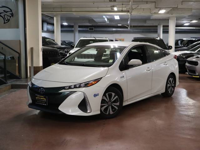 2019 Toyota Prius Prime Plus FWD photo