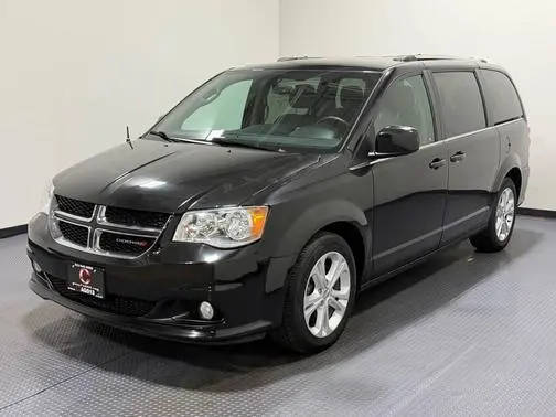 2018 Dodge Grand Caravan SXT FWD photo