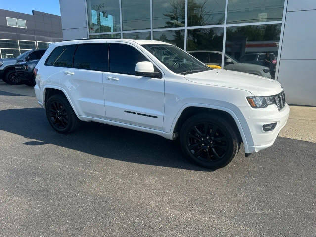 2019 Jeep Grand Cherokee Altitude 4WD photo