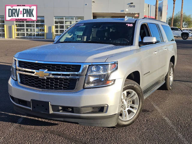 2016 Chevrolet Suburban LT RWD photo