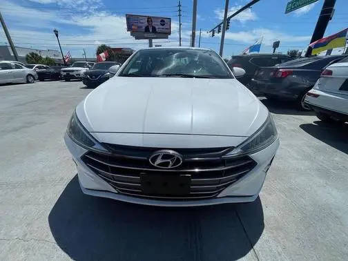 2019 Hyundai Elantra SEL FWD photo