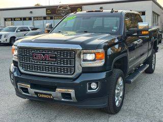 2019 GMC Sierra 2500HD Denali 4WD photo