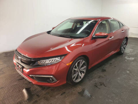 2019 Honda Civic Touring FWD photo