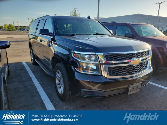 2018 Chevrolet Suburban LT 4WD photo