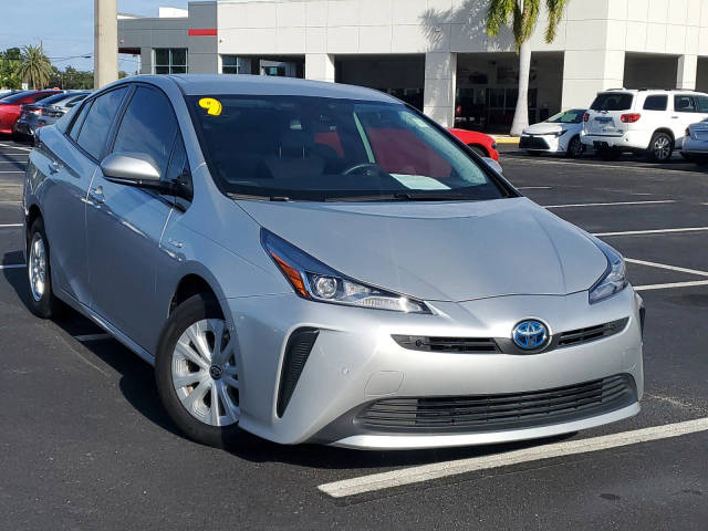 2019 Toyota Prius LE FWD photo