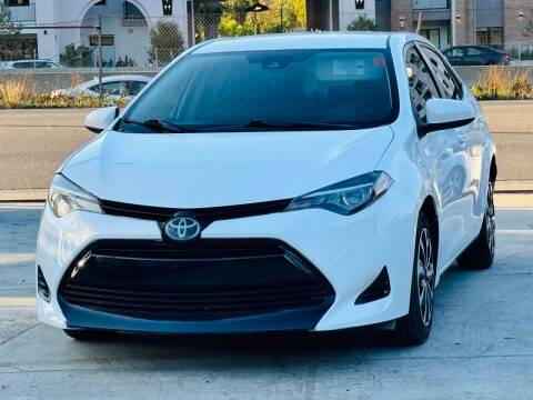 2019 Toyota Corolla LE FWD photo