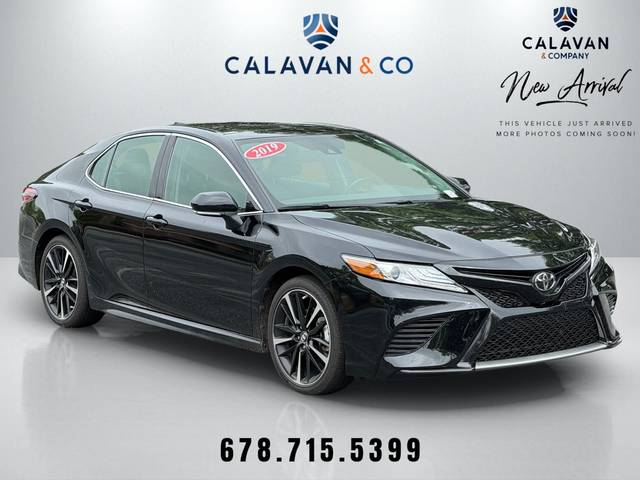 2019 Toyota Camry XSE FWD photo