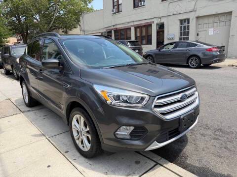 2019 Ford Escape SEL 4WD photo