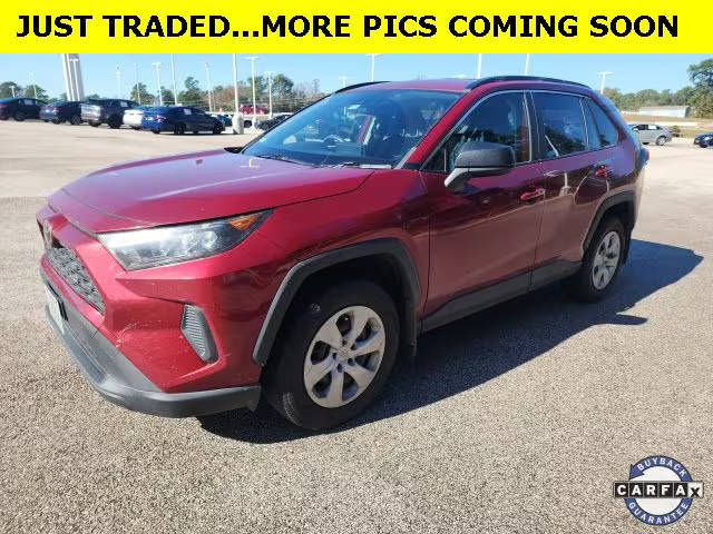 2019 Toyota RAV4 LE FWD photo