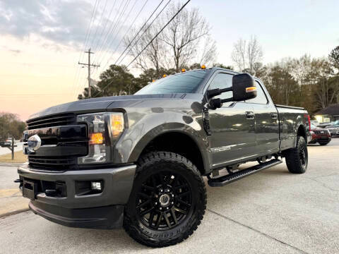 2019 Ford F-350 Super Duty LARIAT 4WD photo