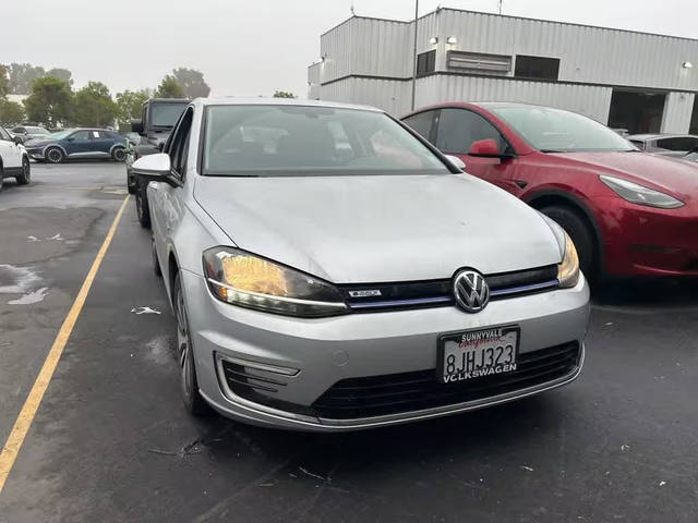 2019 Volkswagen e-Golf SE FWD photo