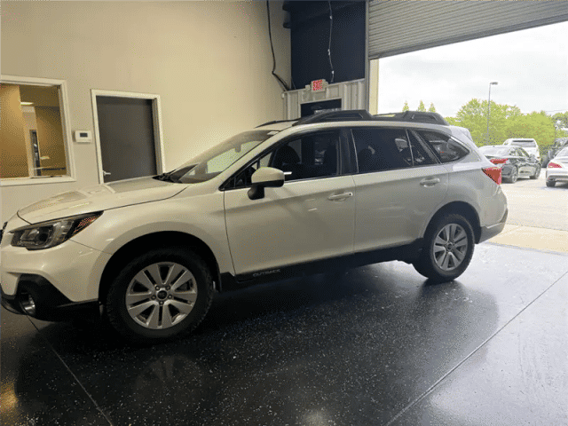 2019 Subaru Outback Premium AWD photo