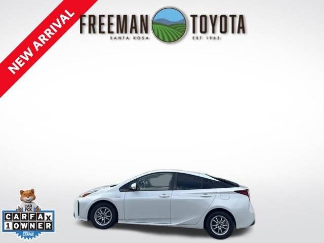 2019 Toyota Prius LE FWD photo