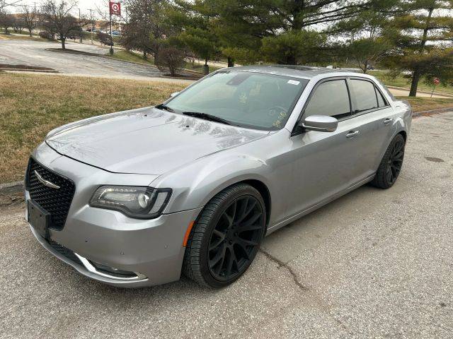 2018 Chrysler 300 300S RWD photo