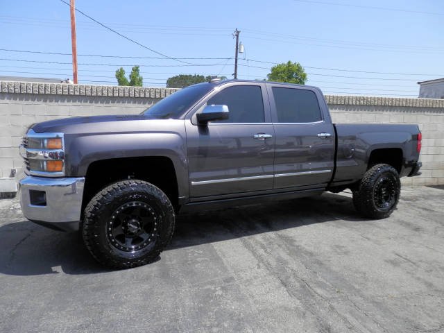 2016 Chevrolet Silverado 2500HD LTZ 4WD photo