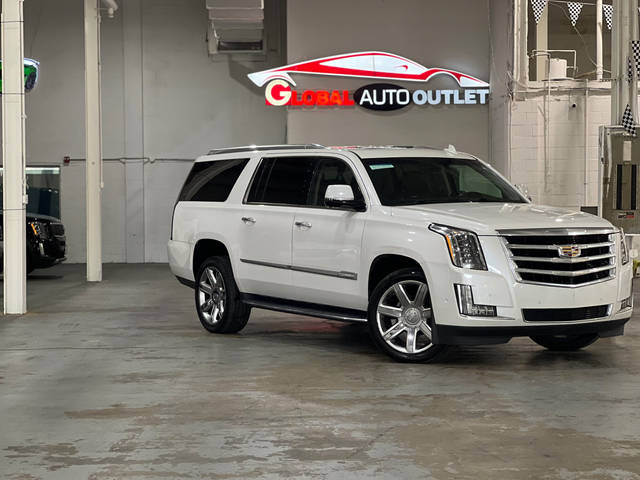 2019 Cadillac Escalade ESV Luxury RWD photo