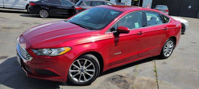 2017 Ford Fusion Hybrid SE FWD photo