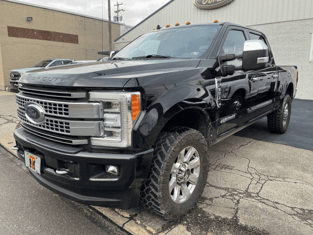 2019 Ford F-350 Super Duty Platinum 4WD photo