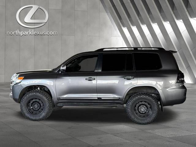 2019 Toyota Land Cruiser 4WD photo
