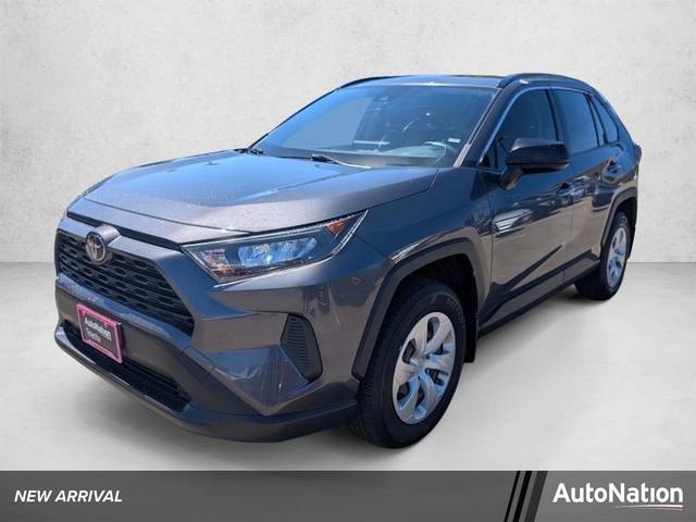 2019 Toyota RAV4 LE FWD photo