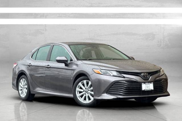 2019 Toyota Camry LE FWD photo