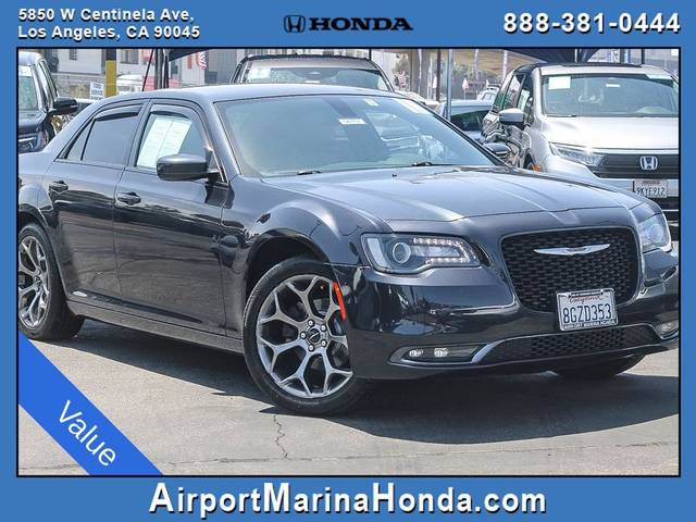 2018 Chrysler 300 300S RWD photo