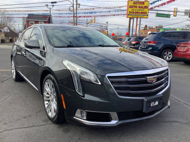 2018 Cadillac XTS Luxury AWD photo