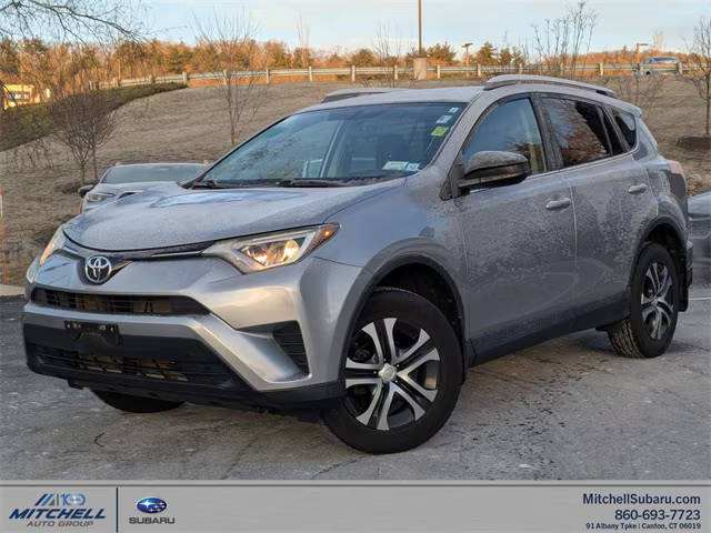 2016 Toyota RAV4 LE AWD photo