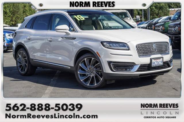 2019 Lincoln Nautilus Reserve AWD photo