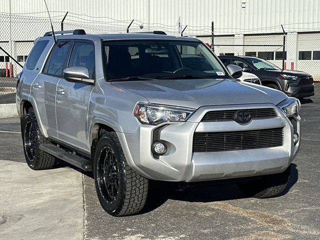 2019 Toyota 4Runner SR5 RWD photo