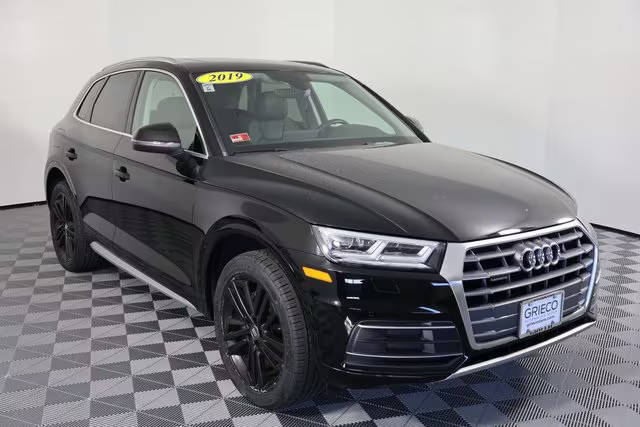 2019 Audi Q5 Premium Plus AWD photo