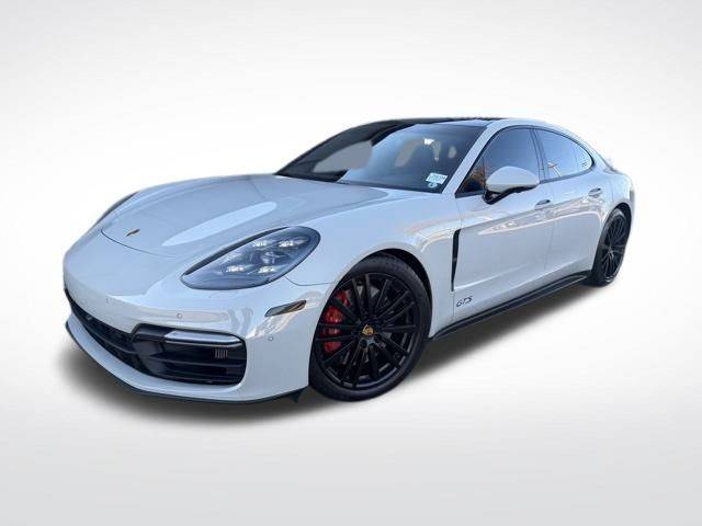 2019 Porsche Panamera GTS AWD photo