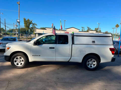 2019 Nissan Titan S RWD photo