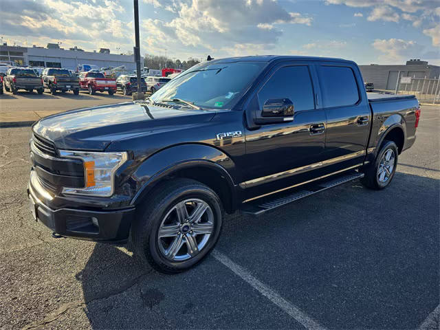2019 Ford F-150 LARIAT 4WD photo