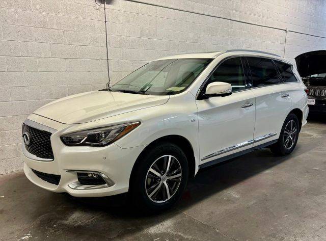 2019 Infiniti QX60 LUXE AWD photo